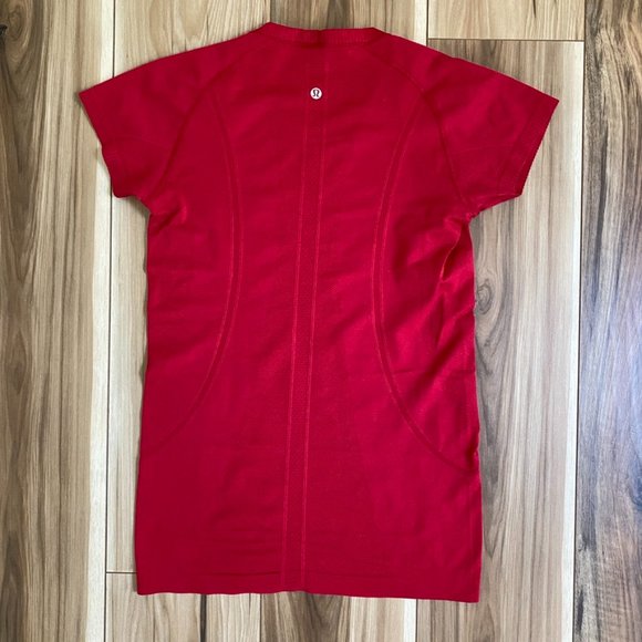 lululemon athletica Tops - Lululemon Swiftly Red Tee